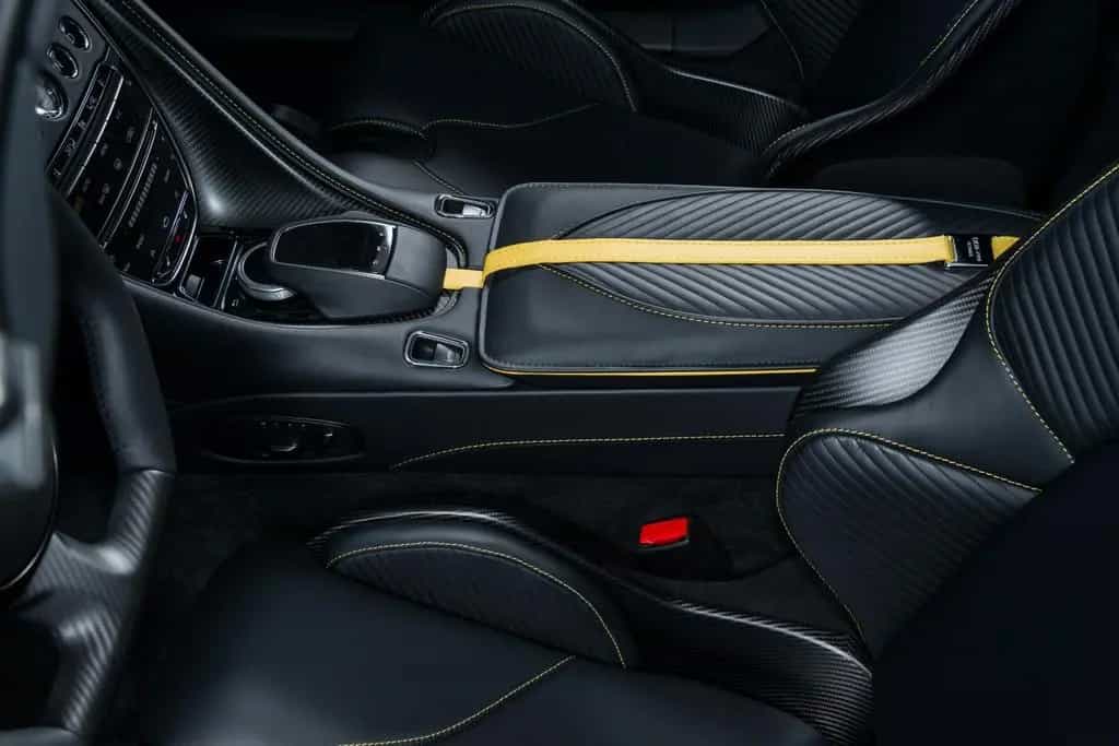 Aston Martin DBS 5.2 V12 Volante 770 Ultimate 08/2023-photo-33