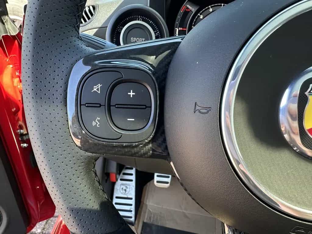 Abarth 695 Navi/Beats/Klimaautomatik 08/2023-photo-15