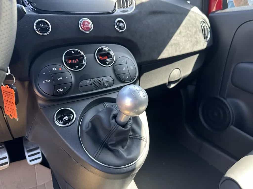Abarth 695 Navi/Beats/Klimaautomatik 08/2023-photo-18