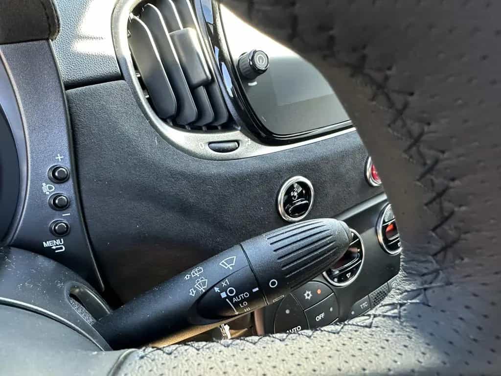 Abarth 695 Navi/Beats/Klimaautomatik 08/2023-photo-22