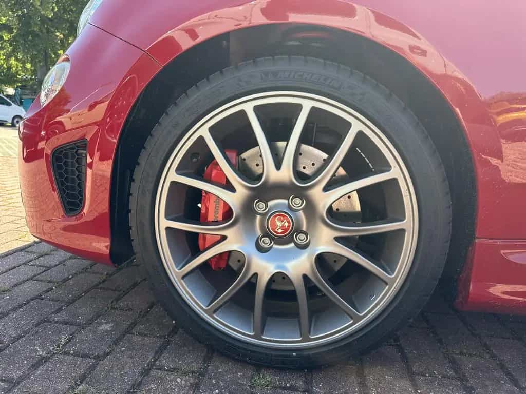Abarth 695 Navi/Beats/Klimaautomatik 08/2023-photo-8