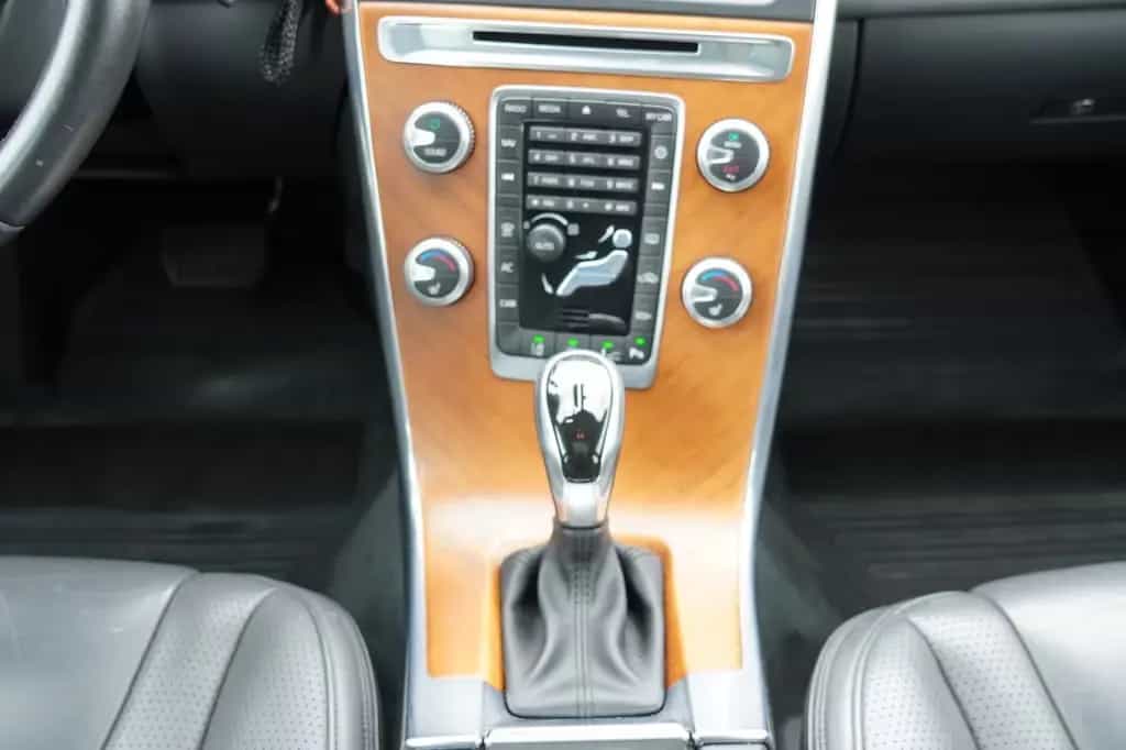 Volvo XC60 Linje Inscription *MIT 2 JAHREN GARANTIE* 06/2016-photo-11