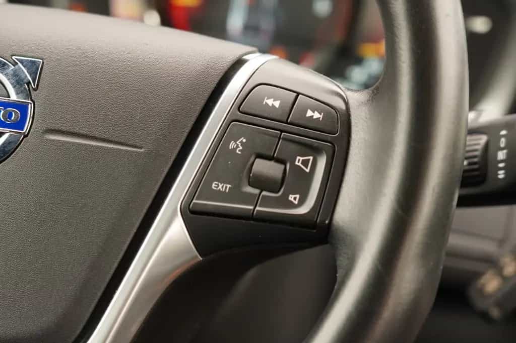 Volvo XC60 Linje Inscription *MIT 2 JAHREN GARANTIE* 06/2016-photo-12