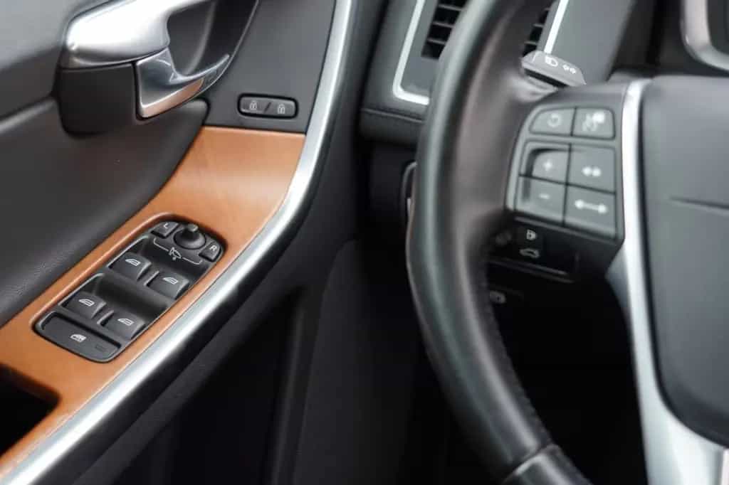Volvo XC60 Linje Inscription *MIT 2 JAHREN GARANTIE* 06/2016-photo-13