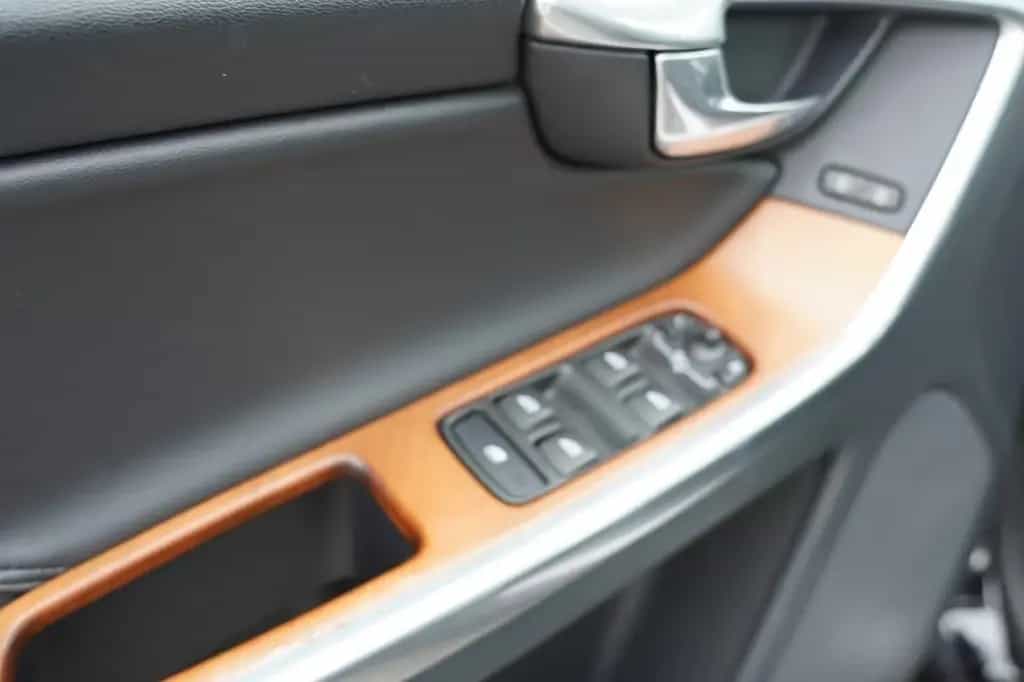 Volvo XC60 Linje Inscription *MIT 2 JAHREN GARANTIE* 06/2016-photo-19