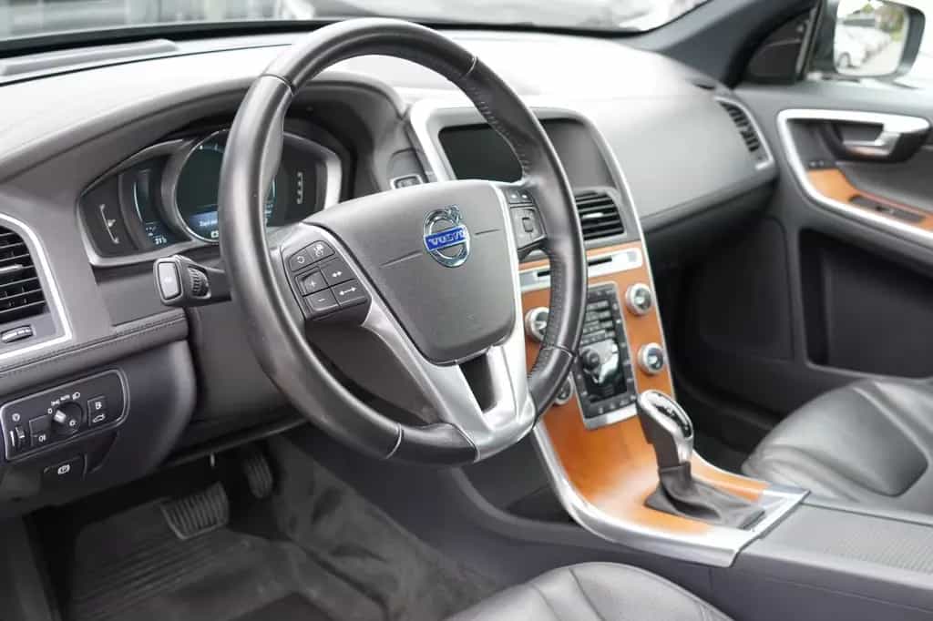 Volvo XC60 Linje Inscription *MIT 2 JAHREN GARANTIE* 06/2016-photo-20