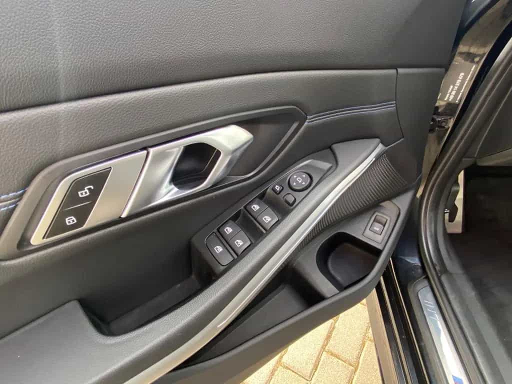 BMW 320 Touring 320 d xDrive M Sport-Paket / Mega Voll / 10/2019-photo-41
