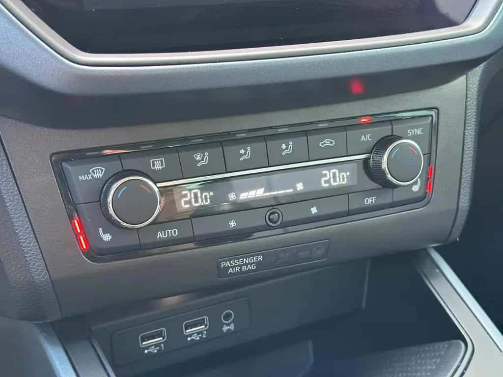 Seat Arona Style 1.0TSI NAVI FULL LINK PDC 2.HD 09/2019-photo-17