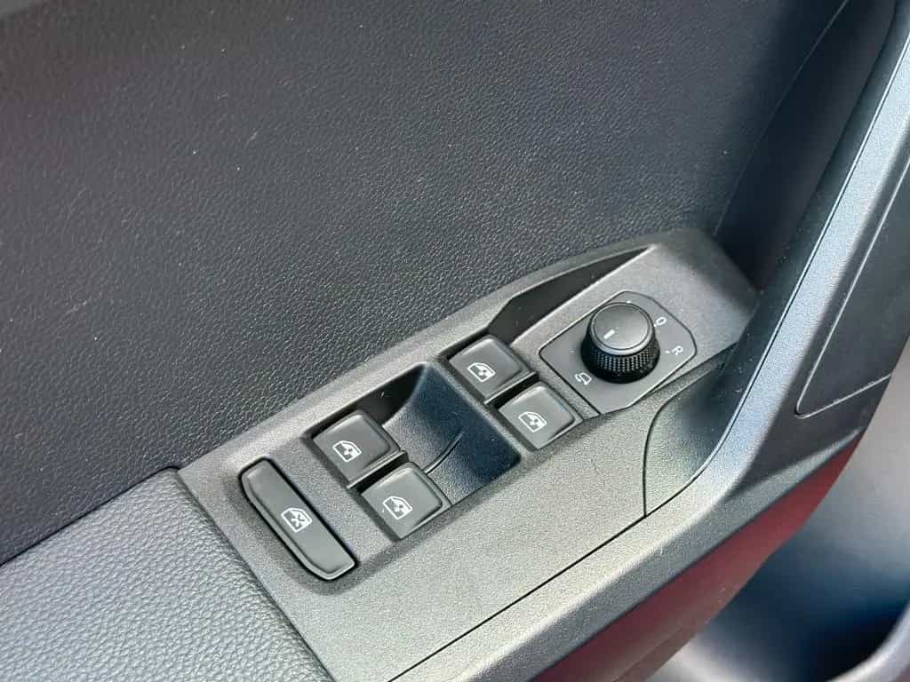 Seat Arona Style 1.0TSI NAVI FULL LINK PDC 2.HD 09/2019-photo-23