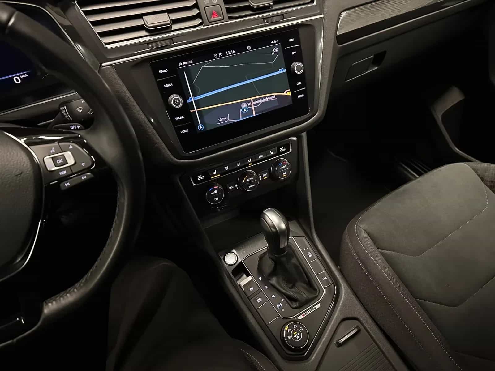 Volkswagen Tiguan Allspace 09/2021-photo-19