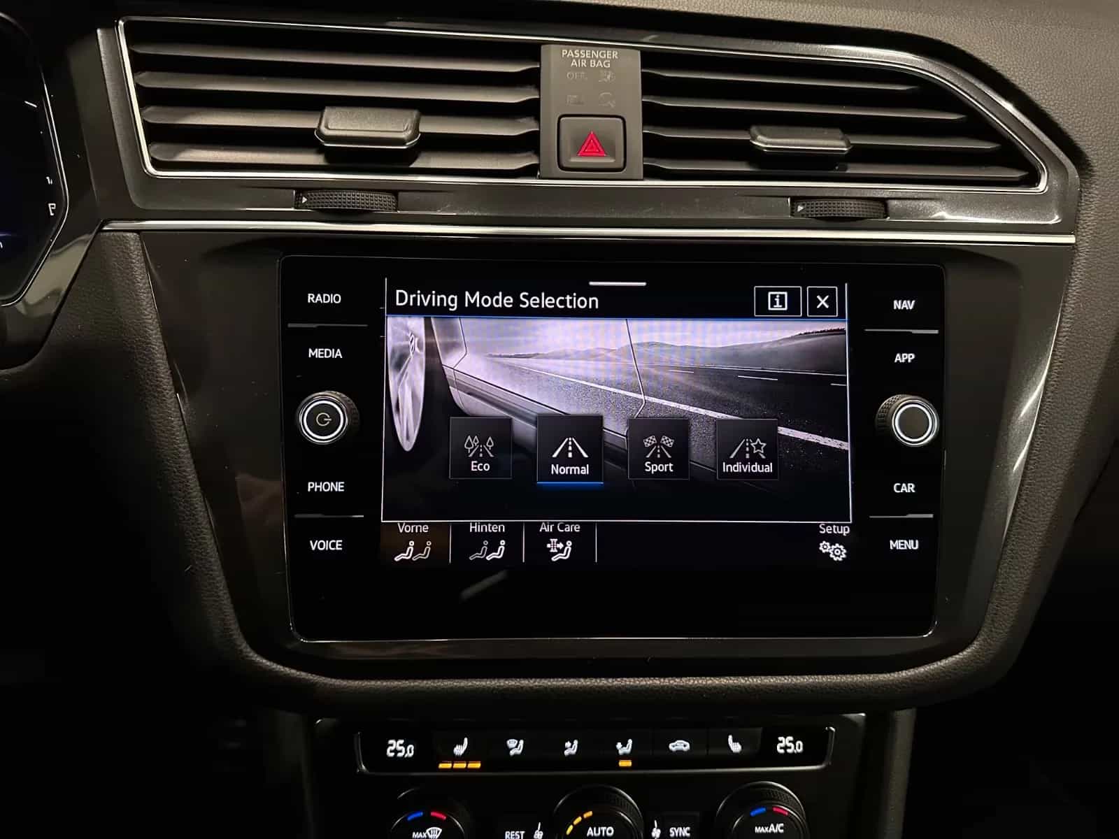 Volkswagen Tiguan Allspace 09/2021-photo-21