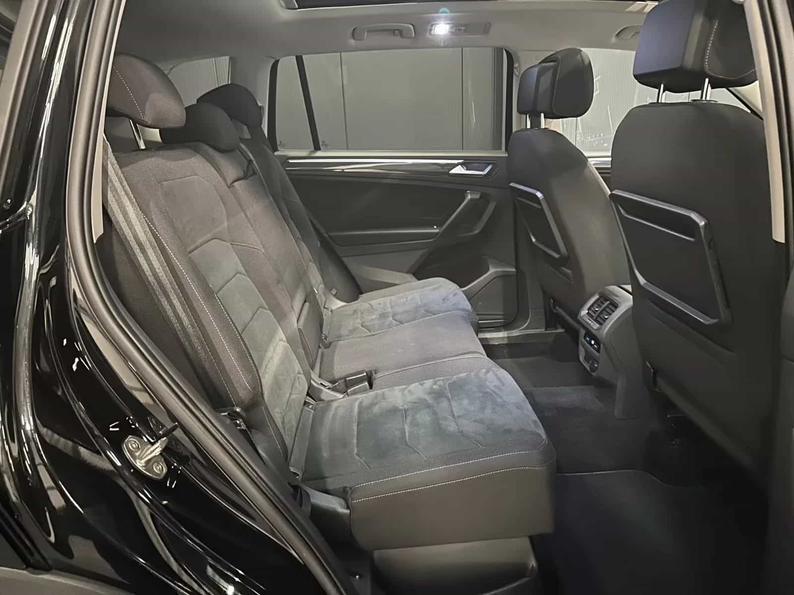 Volkswagen Tiguan Allspace 09/2021-photo-24