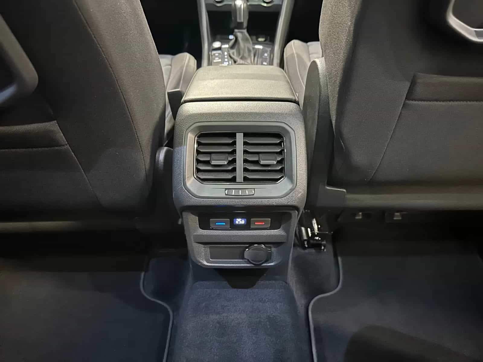 Volkswagen Tiguan Allspace 09/2021-photo-25