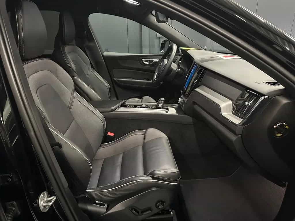 Volvo XC60 R-Design AWD *19Zoll*AHK*360°*Harman/Kardon 03/2022-photo-9