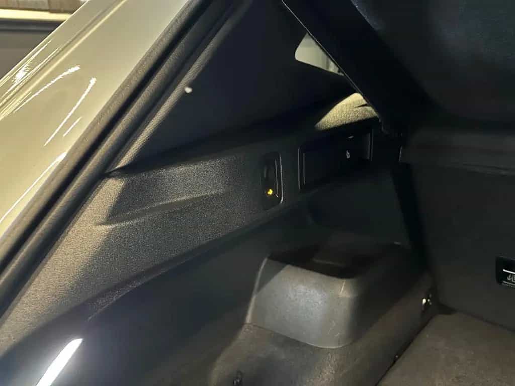 Volkswagen Tiguan 2.0 TDI 4Motion R-Line*19Zoll*AHK*Standhz 06/2024-photo-30