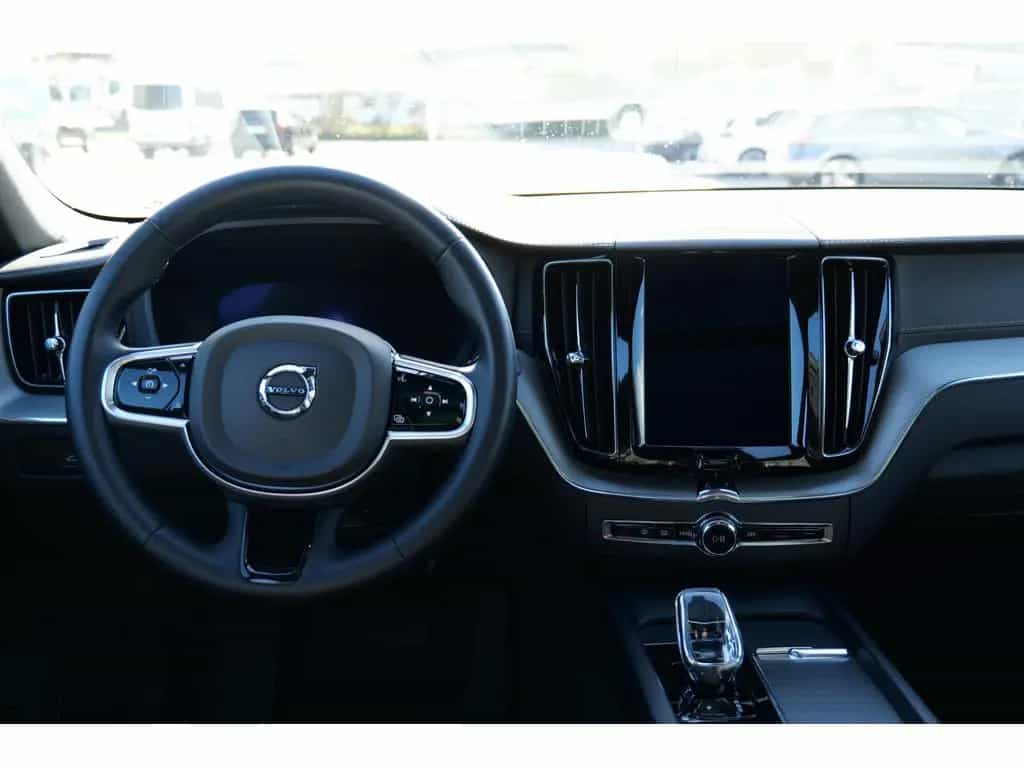 Volvo XC60 B5 Ultimate Dark AWD FACEL. LED AHK STANDHZ 03/2023-photo-11