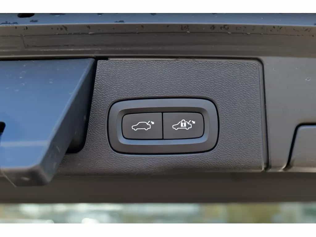 Volvo XC60 B5 Ultimate Dark AWD FACEL. LED AHK STANDHZ 03/2023-photo-16