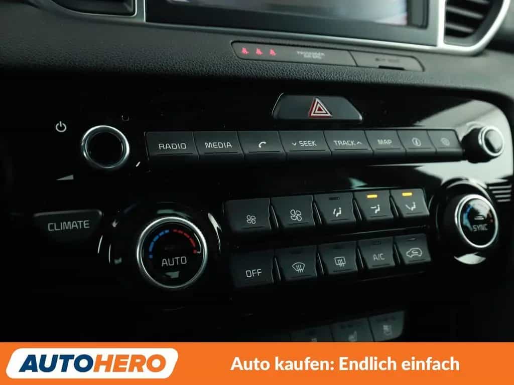 Kia Sportage 1.6 TGDI GT Line 4WD Aut*NAVI*XENON*CAM 04/2018-photo-23