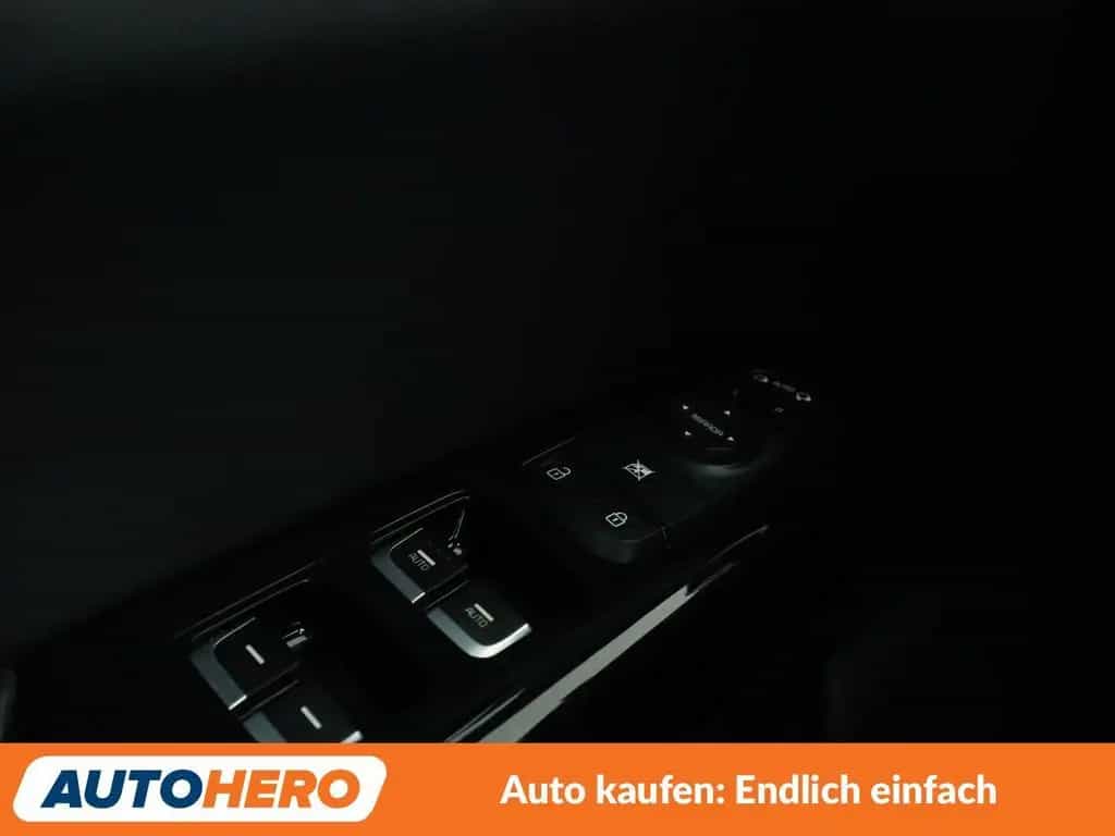 Kia Sportage 1.6 TGDI GT Line 4WD Aut*NAVI*XENON*CAM 04/2018-photo-29