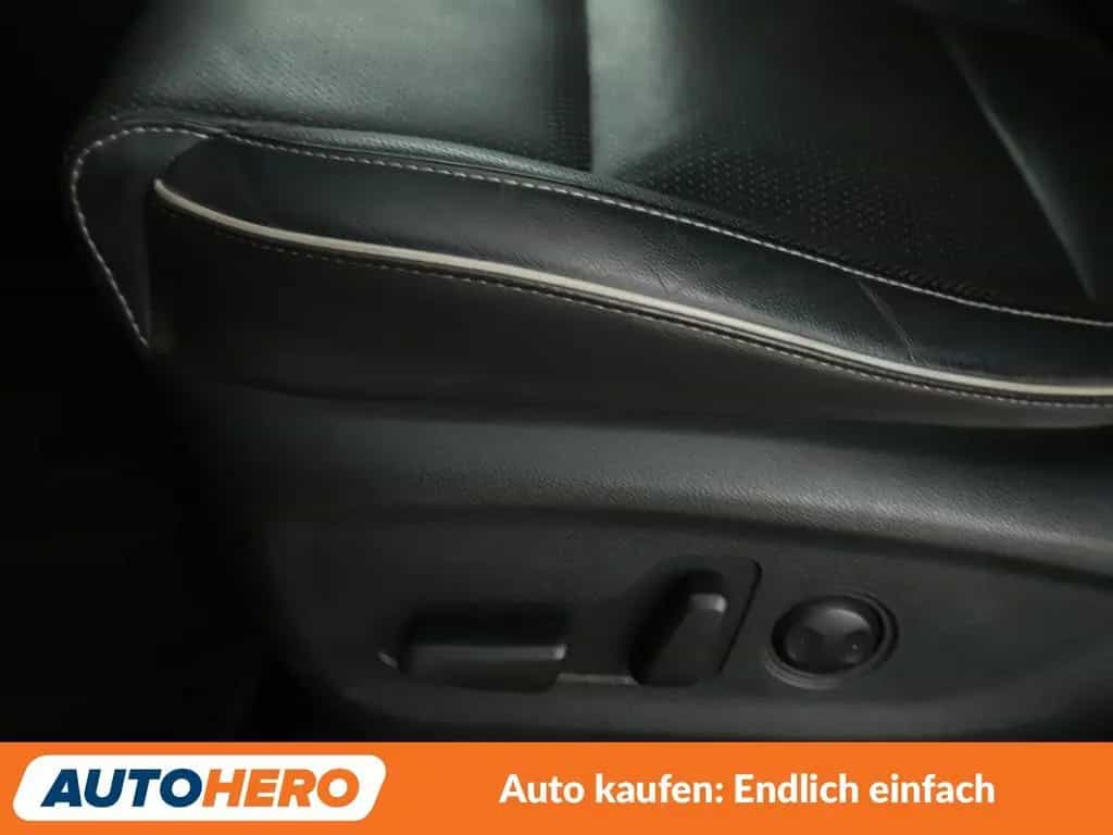 Kia Sportage 1.6 TGDI GT Line 4WD Aut*NAVI*XENON*CAM 04/2018-photo-30