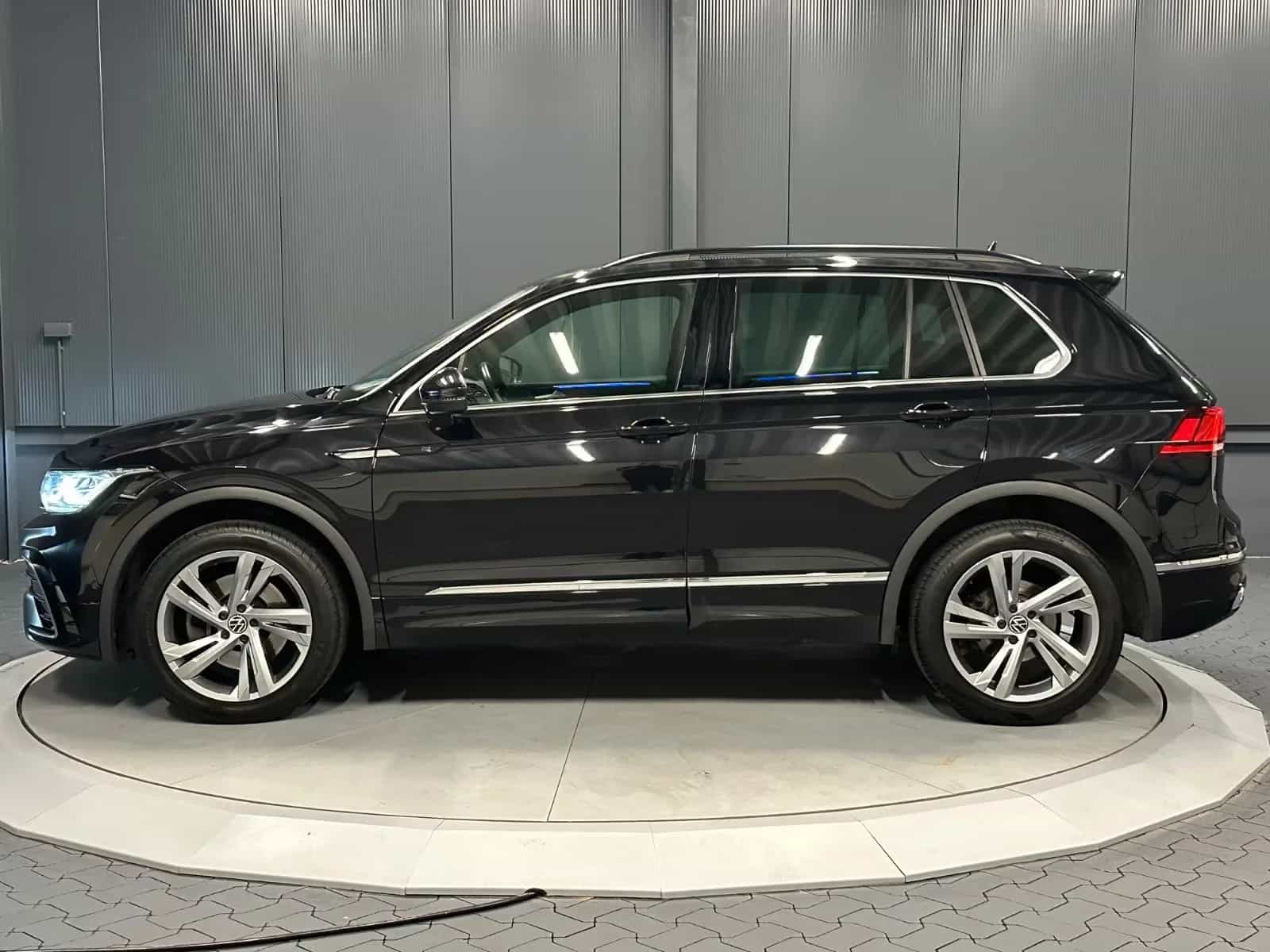 Volkswagen Tiguan 05/2021-photo-1