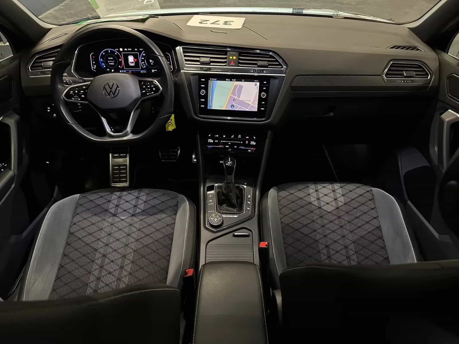 Volkswagen Tiguan 05/2021-photo-10