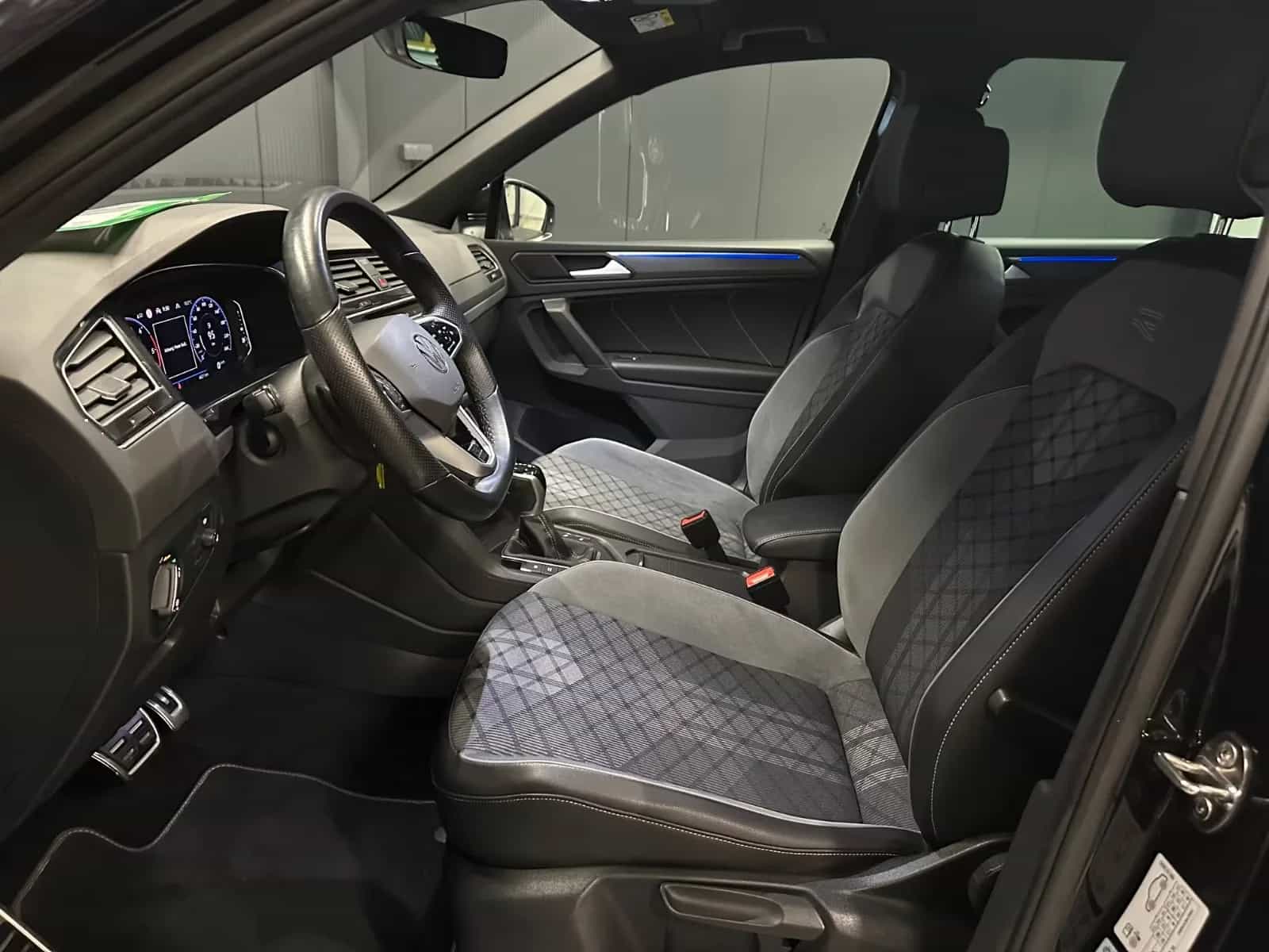 Volkswagen Tiguan 05/2021-photo-12