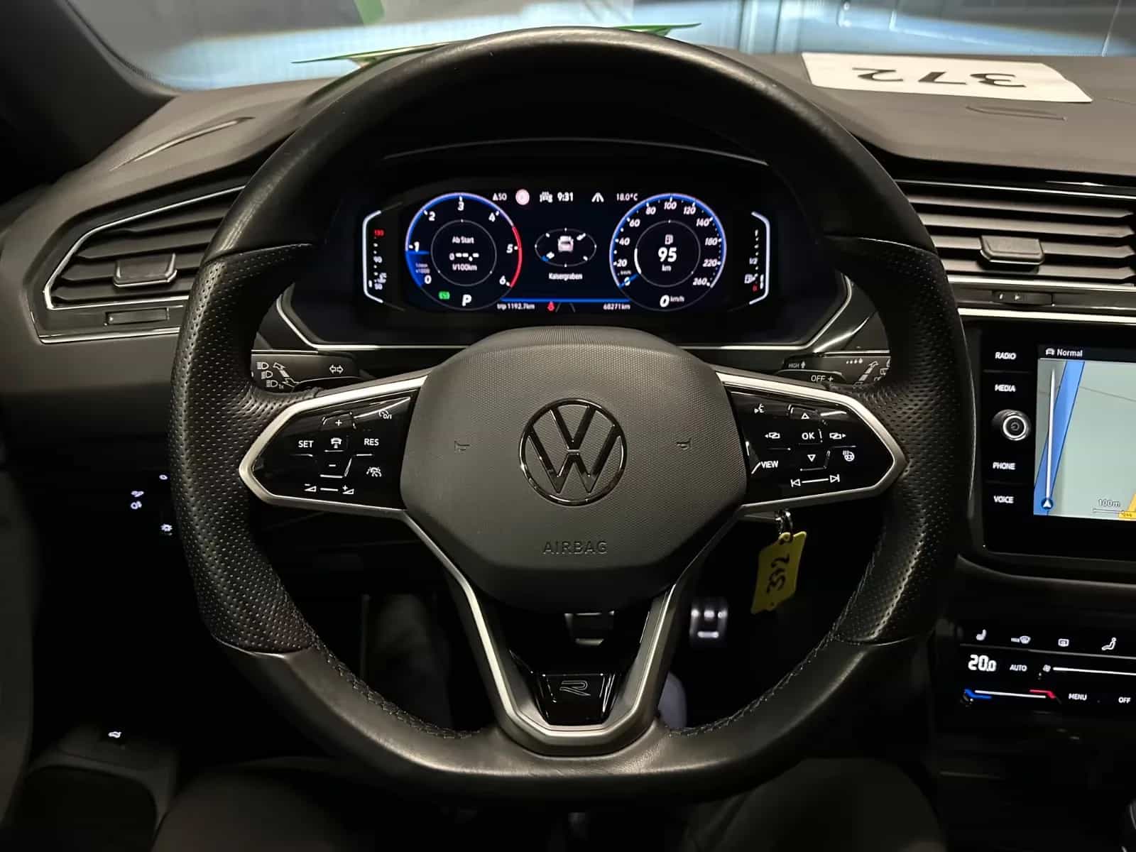 Volkswagen Tiguan 05/2021-photo-14