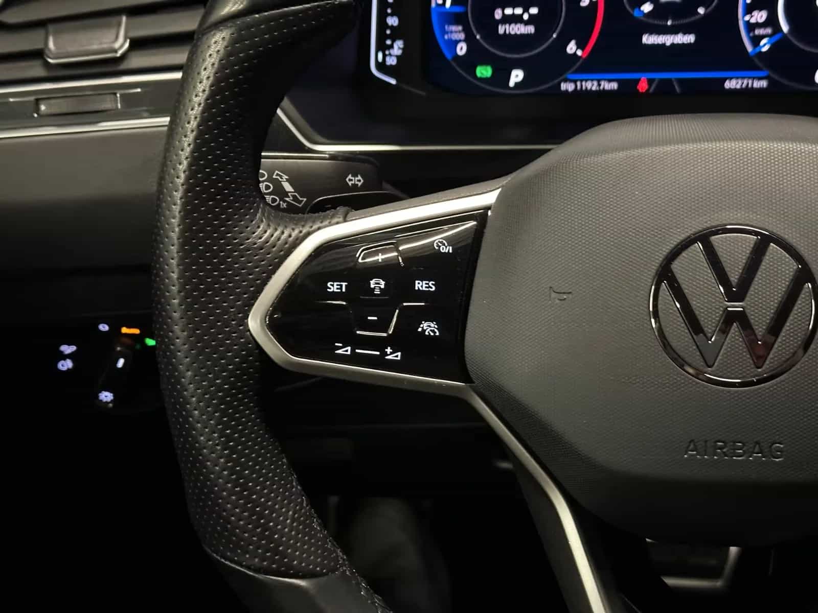 Volkswagen Tiguan 05/2021-photo-15
