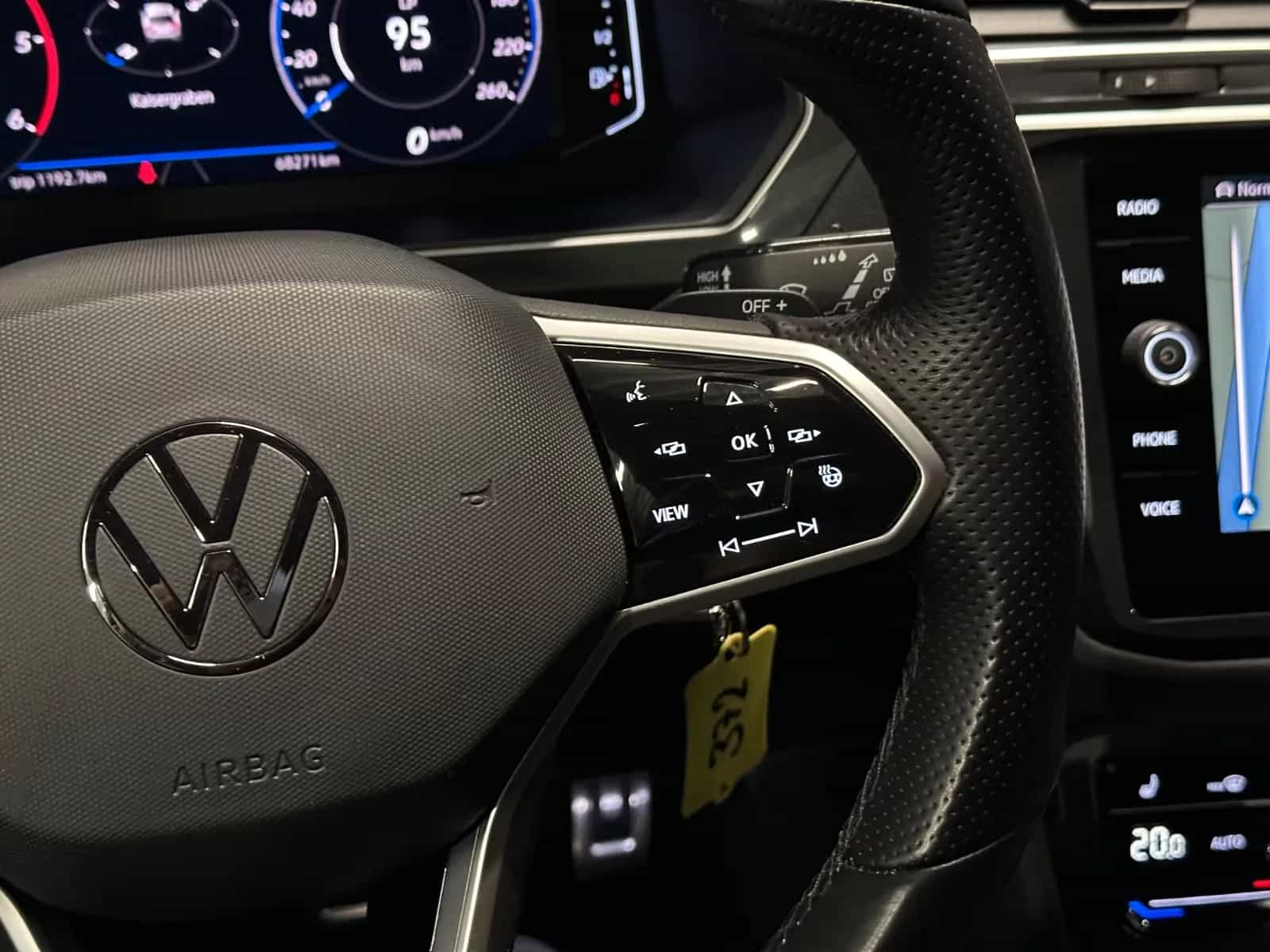 Volkswagen Tiguan 05/2021-photo-16