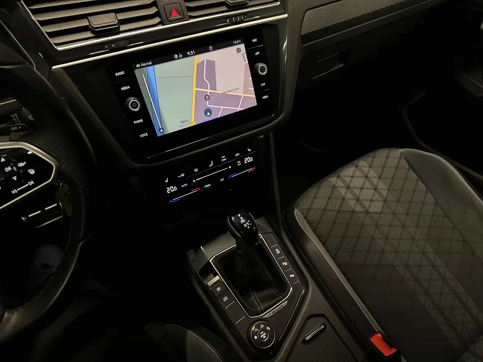 Volkswagen Tiguan 05/2021-photo-17