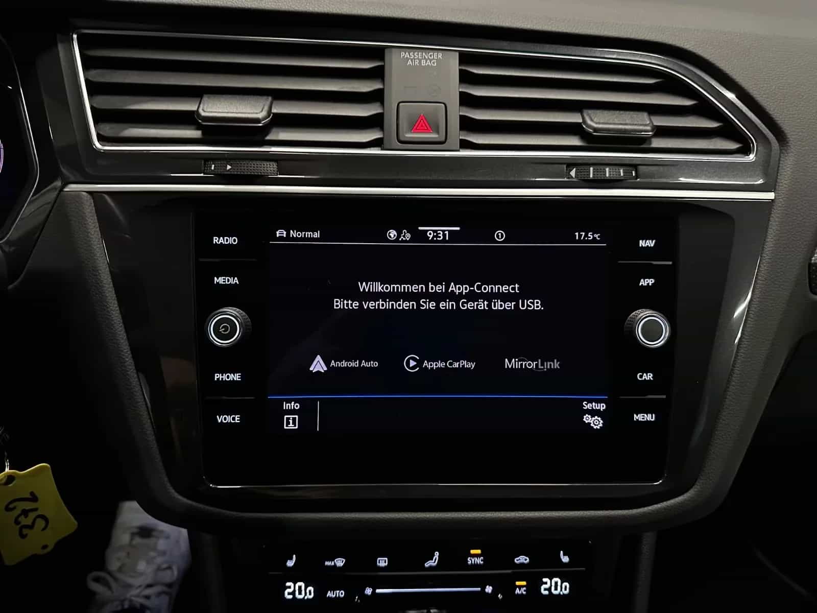 Volkswagen Tiguan 05/2021-photo-20