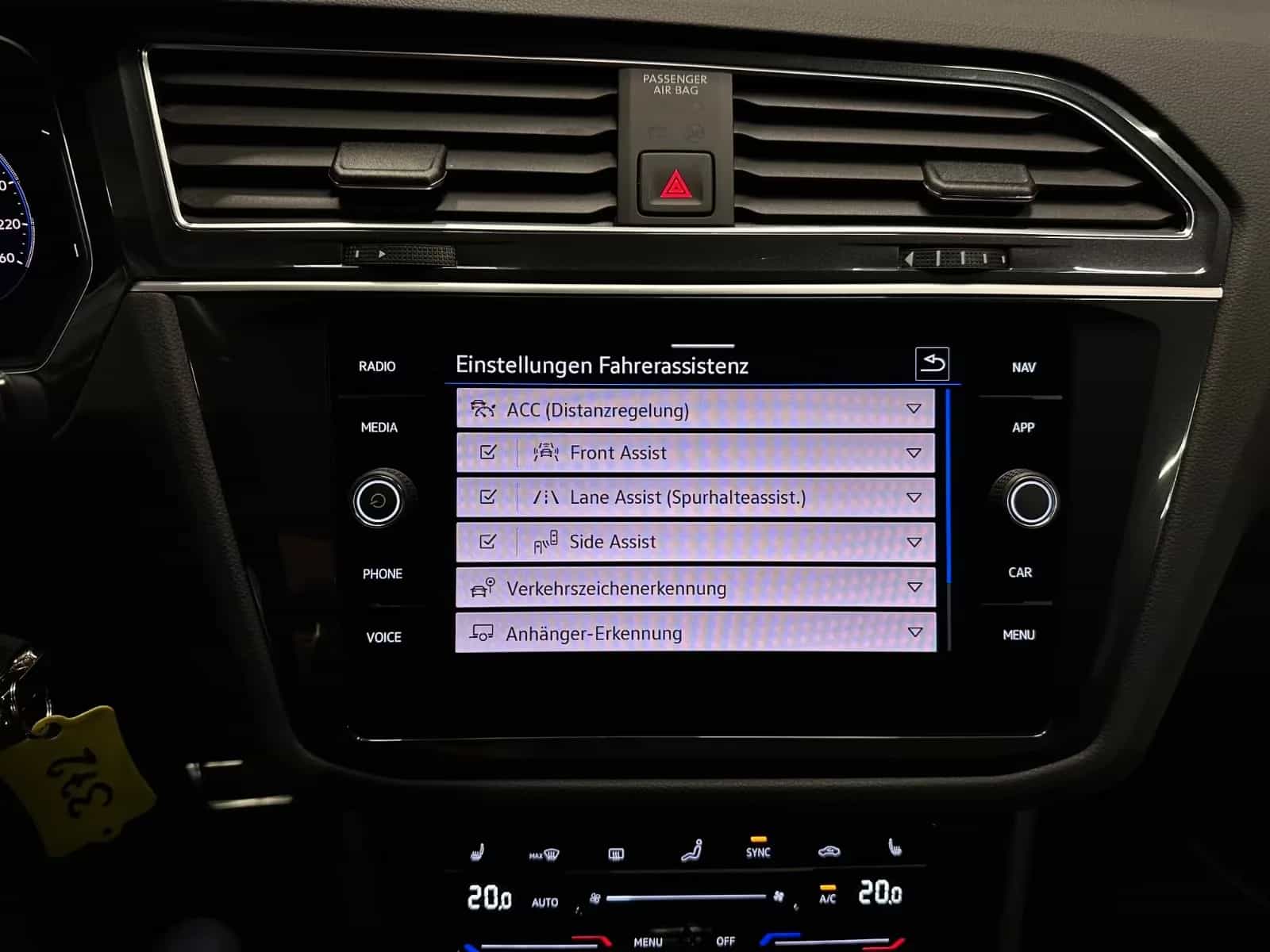 Volkswagen Tiguan 05/2021-photo-21