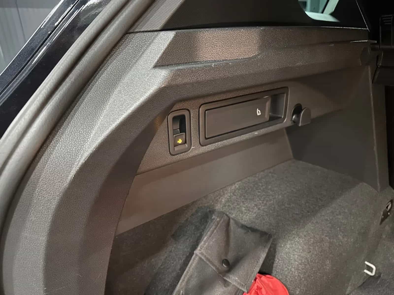 Volkswagen Tiguan 05/2021-photo-27