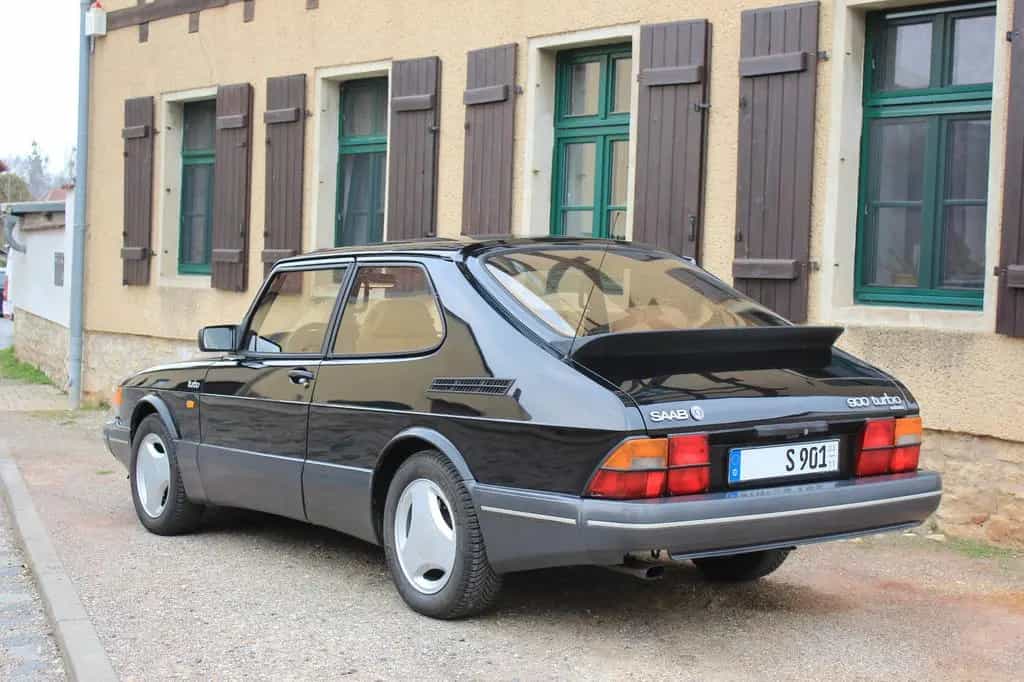 Saab 900 Turbo 16S MJ1988 schwarz Leder beige 07/1988-photo-1