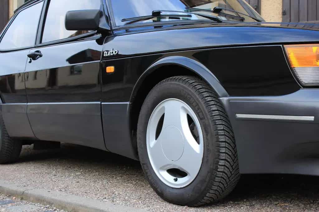 Saab 900 Turbo 16S MJ1988 schwarz Leder beige 07/1988-photo-12