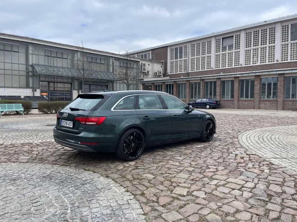Audi A4 Avant quattro sport, S-Line, Standheizung 03/2018-photo-5