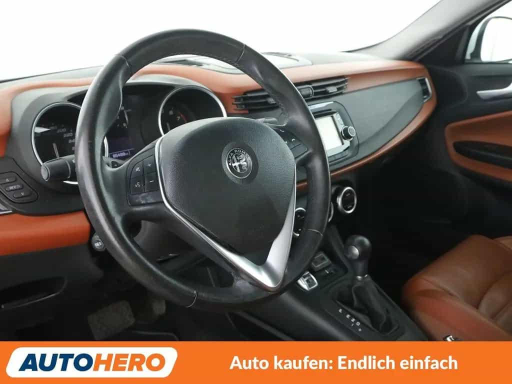 Alfa Romeo Giulietta 1.4 Turbo Super Aut.*TEMPO*PDC*SHZ* 06/2016-photo-10