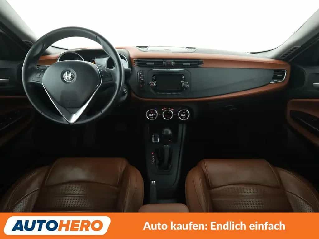 Alfa Romeo Giulietta 1.4 Turbo Super Aut.*TEMPO*PDC*SHZ* 06/2016-photo-11