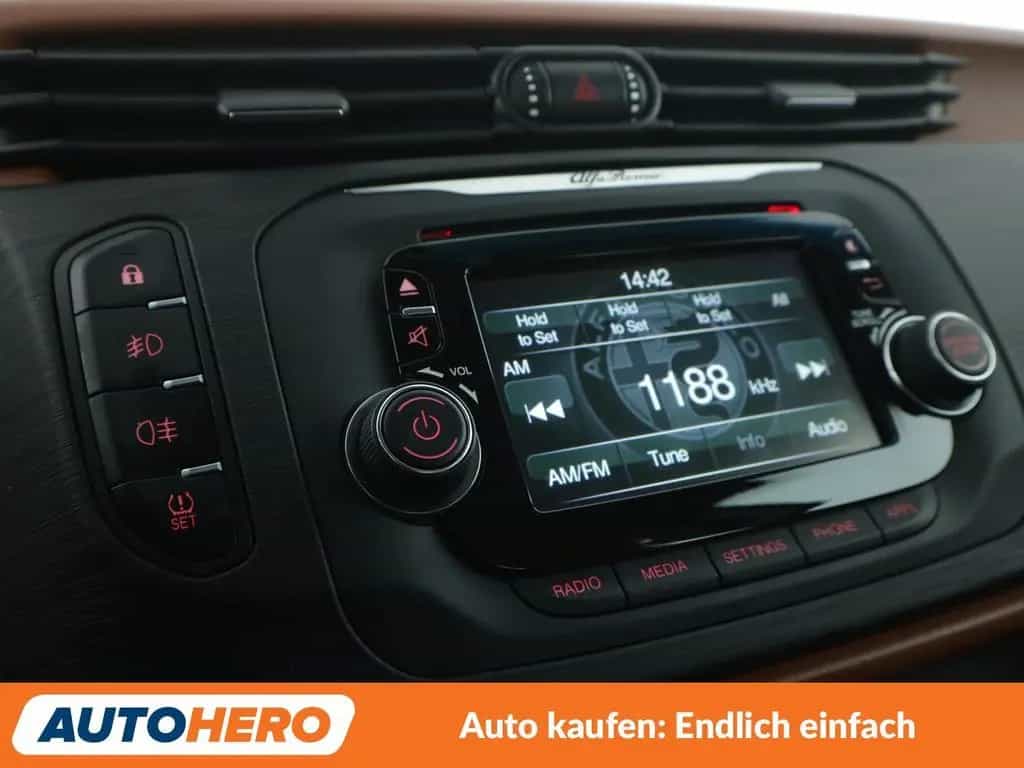 Alfa Romeo Giulietta 1.4 Turbo Super Aut.*TEMPO*PDC*SHZ* 06/2016-photo-20