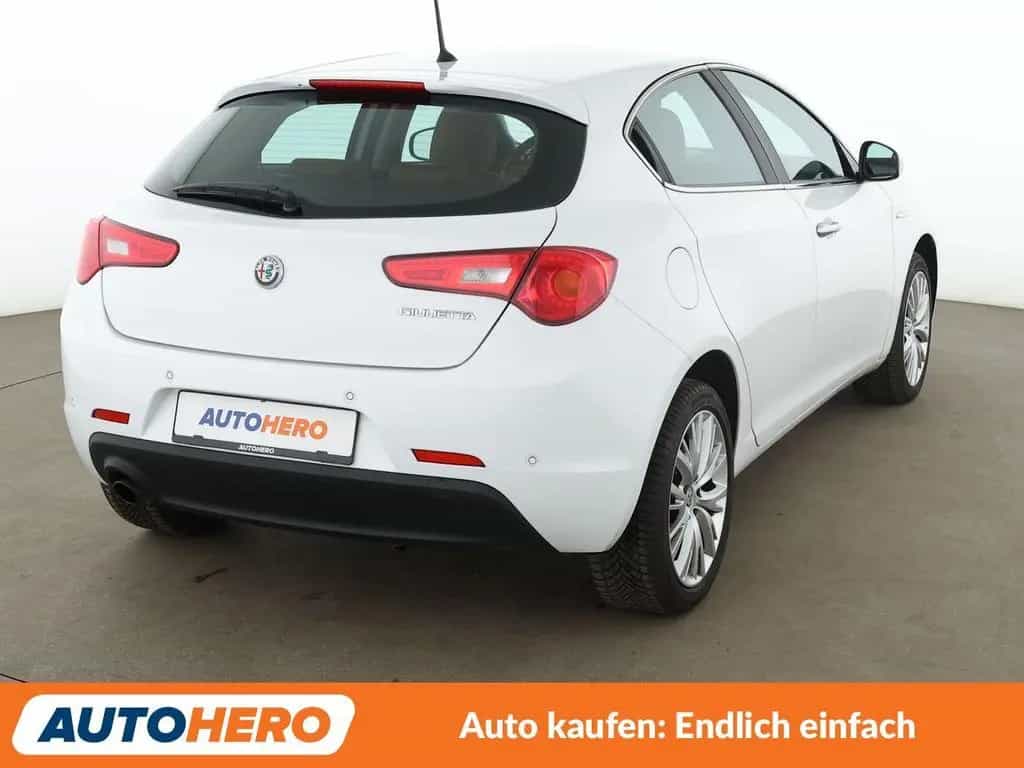 Alfa Romeo Giulietta 1.4 Turbo Super Aut.*TEMPO*PDC*SHZ* 06/2016-photo-5