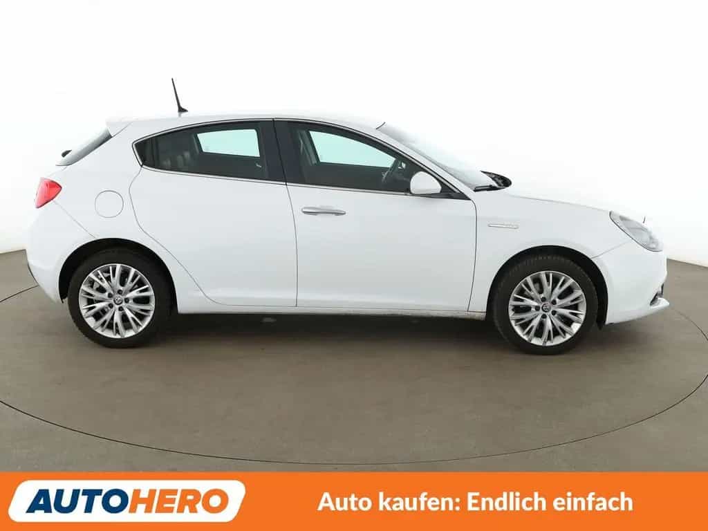 Alfa Romeo Giulietta 1.4 Turbo Super Aut.*TEMPO*PDC*SHZ* 06/2016-photo-6