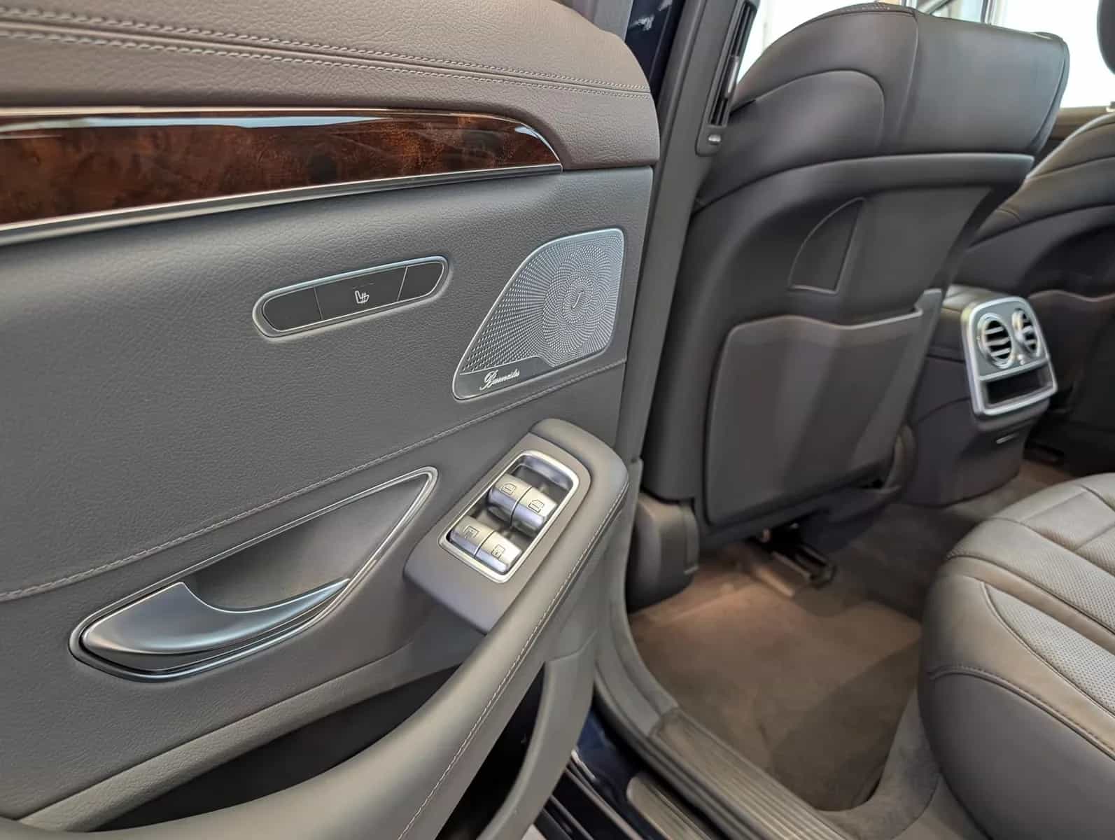 Mercedes-Benz S-Class 560 11/2017-photo-23