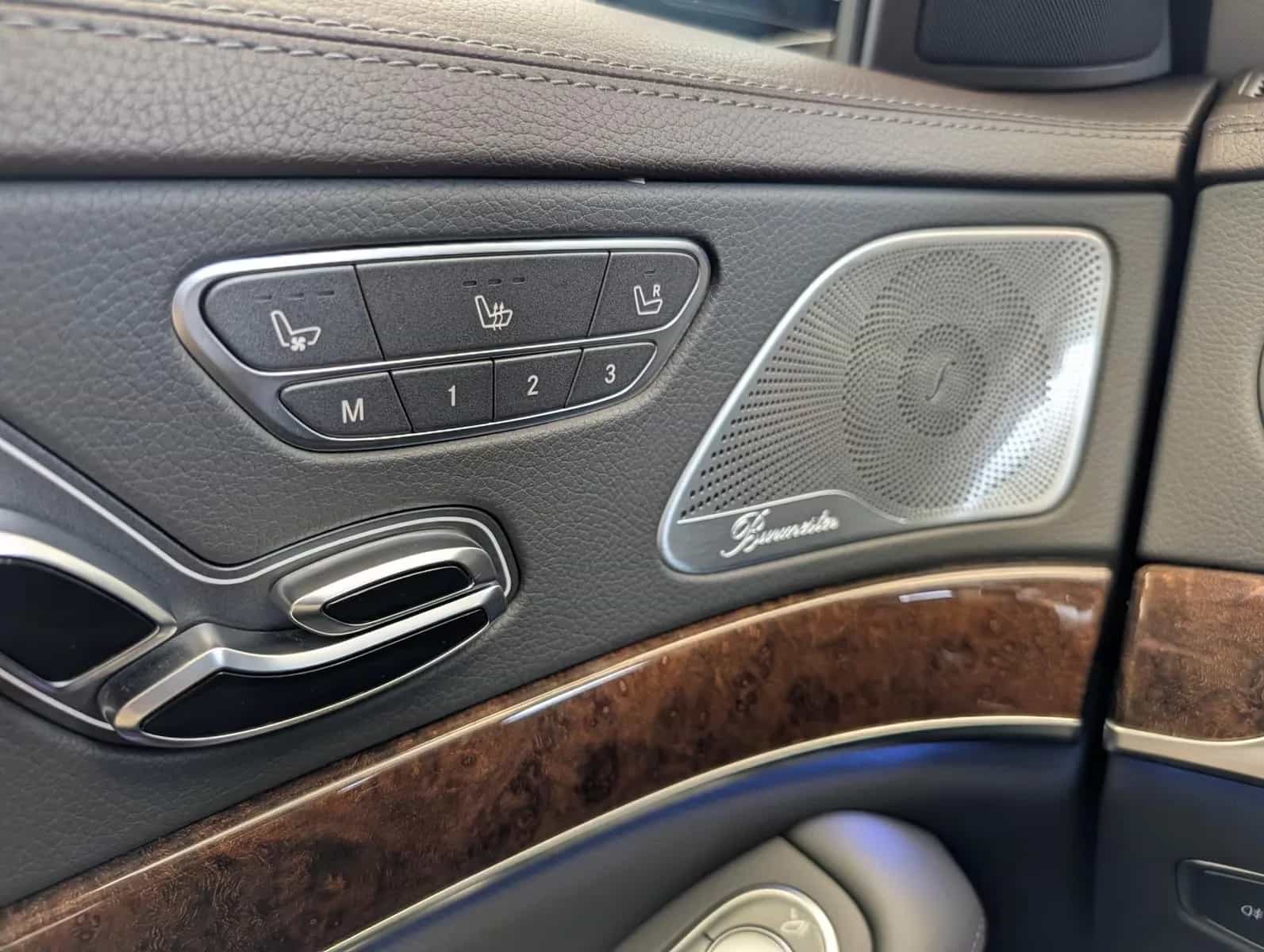 Mercedes-Benz S-Class 560 11/2017-photo-25