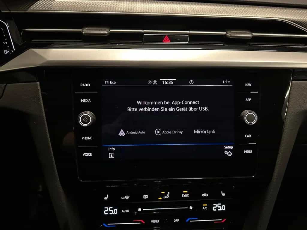 Volkswagen Arteon Shooting Brake R-Line 4Motion*20Zoll*DCC* 12/2021-photo-23