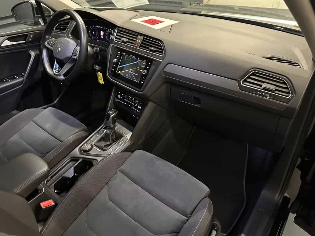 Volkswagen Tiguan Allspace Life 4Motion *PANORAMA*MASSAGE* 12/2022-photo-10