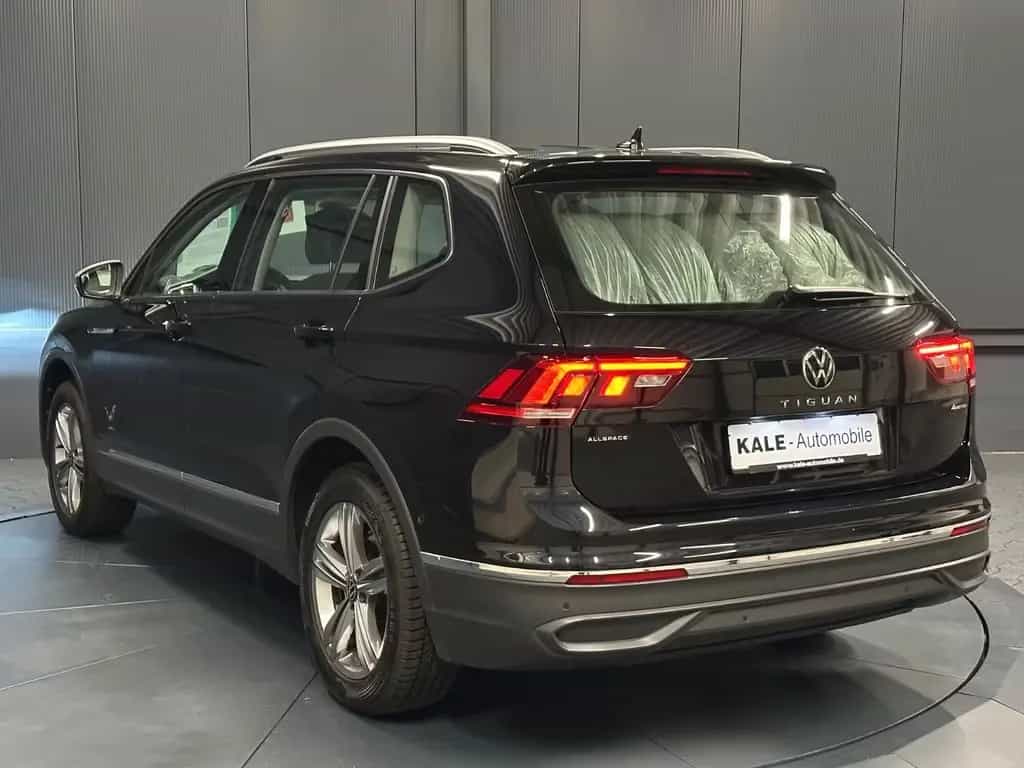 Volkswagen Tiguan Allspace Life 4Motion *PANORAMA*MASSAGE* 12/2022-photo-2