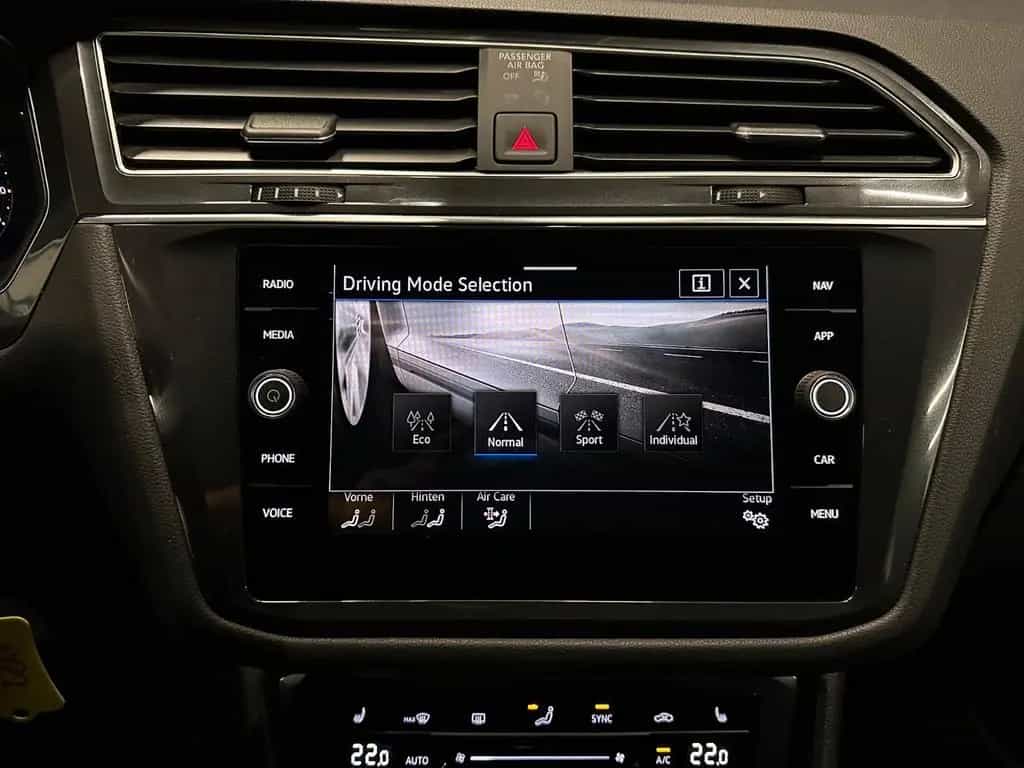 Volkswagen Tiguan Allspace Life 4Motion *PANORAMA*MASSAGE* 12/2022-photo-23