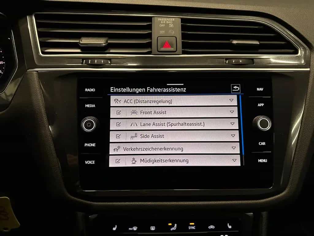 Volkswagen Tiguan Allspace Life 4Motion *PANORAMA*MASSAGE* 12/2022-photo-24