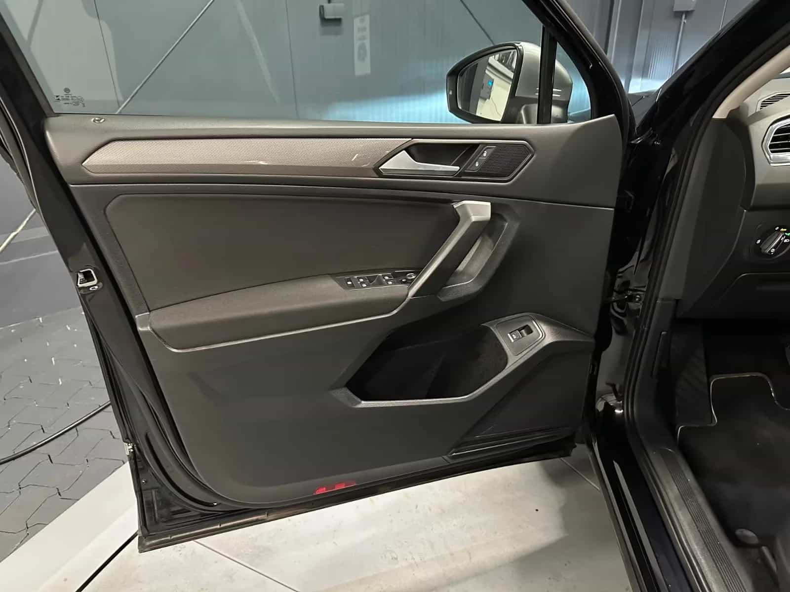Volkswagen Tiguan Allspace 11/2023-photo-13